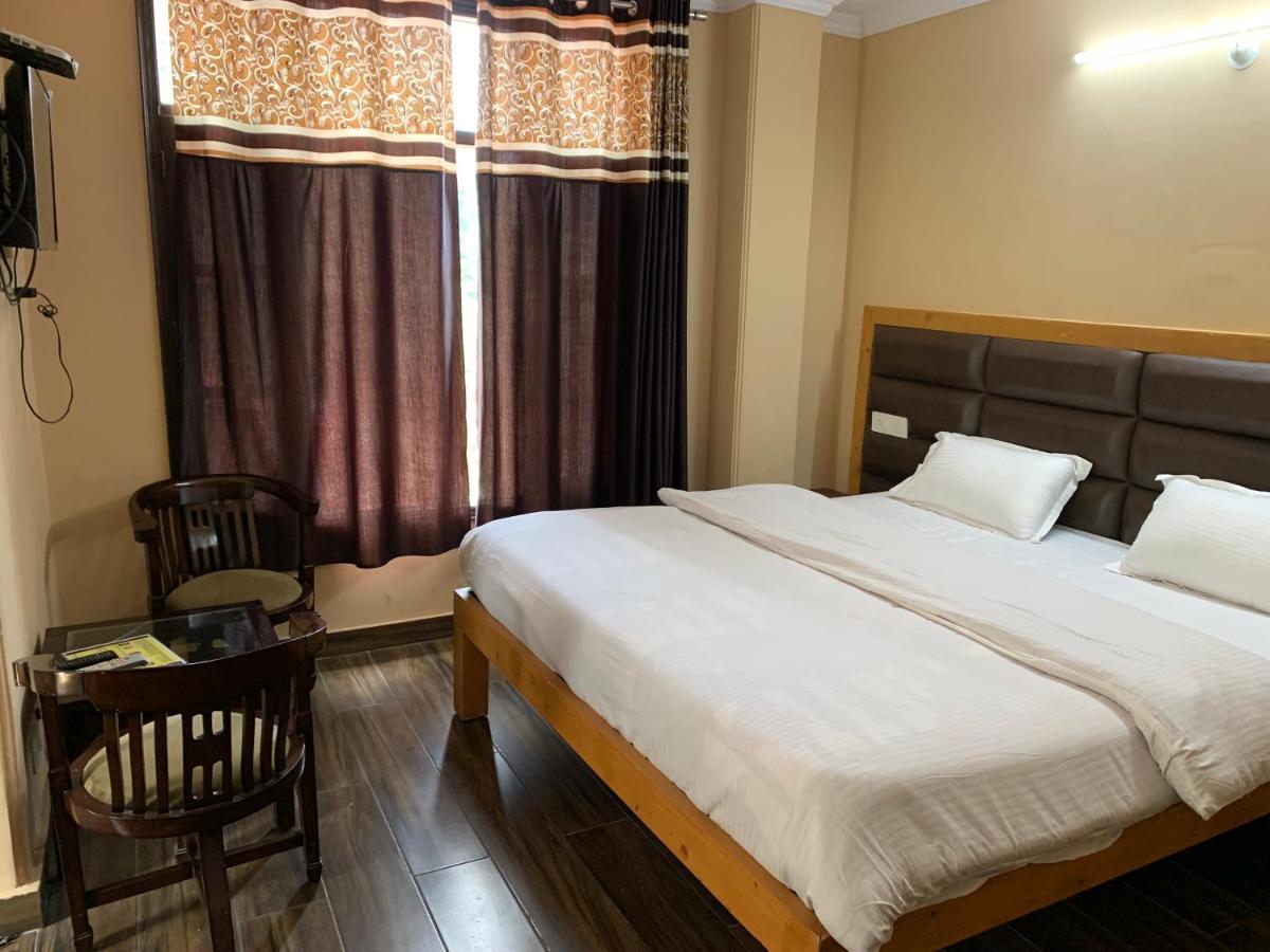 Aarika Homestay Шимла Экстерьер фото