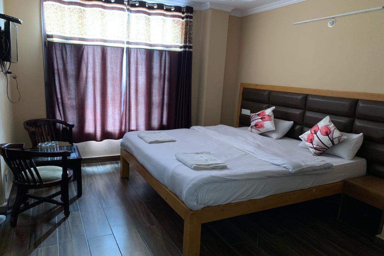 Aarika Homestay Шимла Экстерьер фото