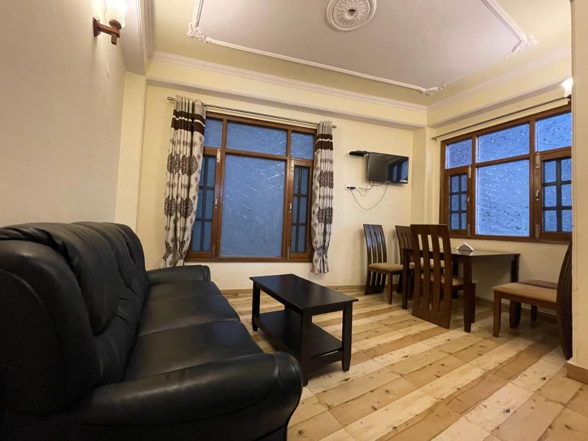 Aarika Homestay Шимла Экстерьер фото